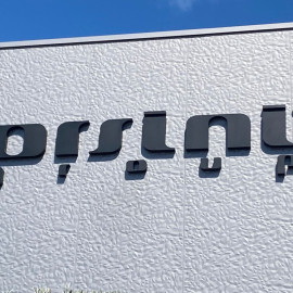 Insegne a Lettere in Lamiera 1